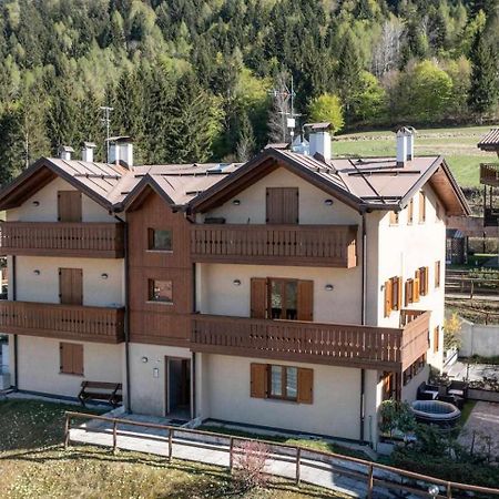 Nature La Casa Della Montagna Apartment Cavedago Bagian luar foto